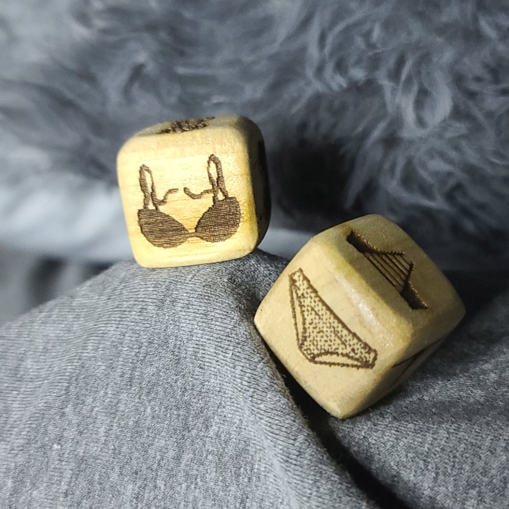 Bra & Panty Style Dice